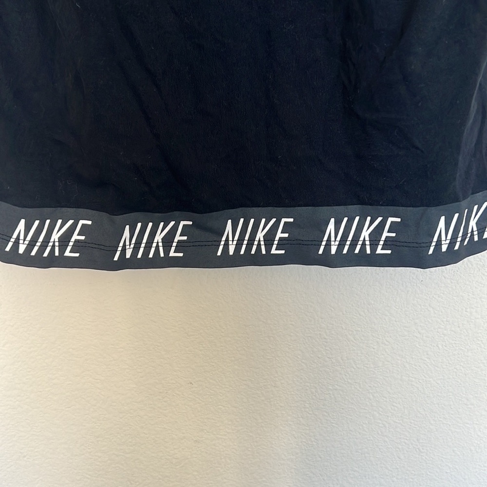Girls Nike Tee - Picture 5 of 6